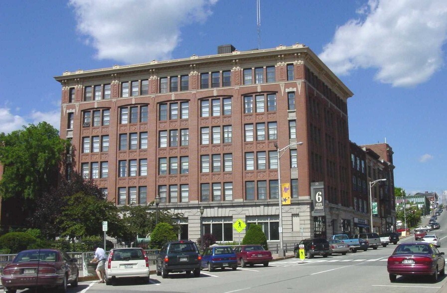 6 State St, Bangor, ME à louer - Photo de l’immeuble – Image 1 sur 1