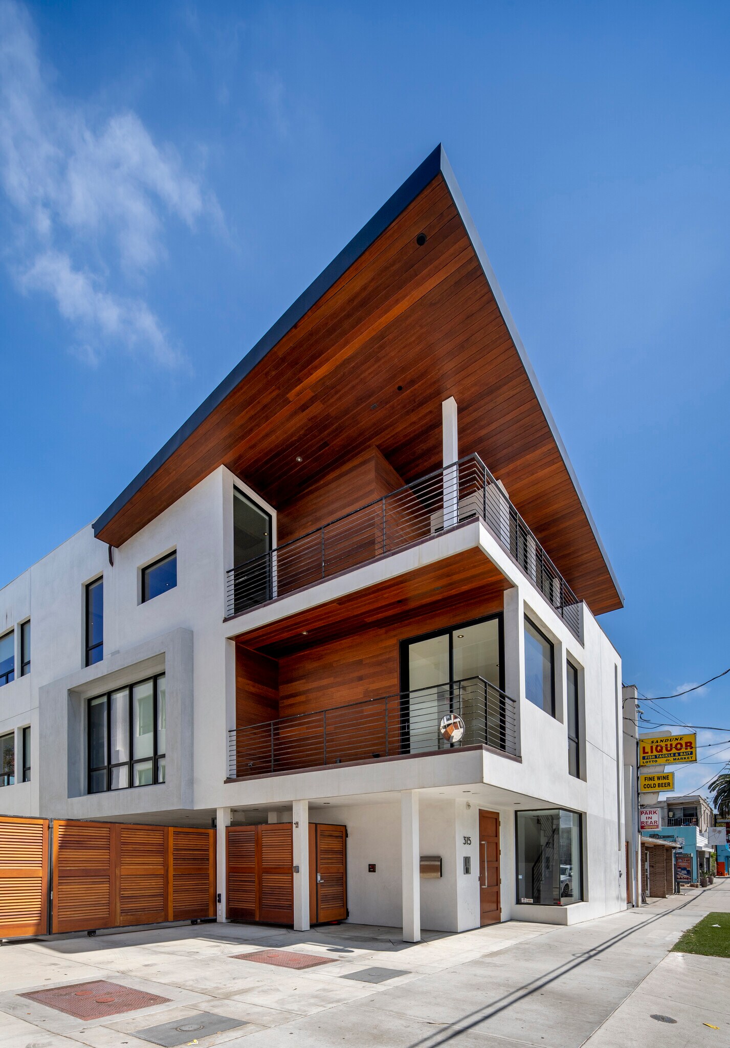 311 Culver Blvd, Playa del Rey, CA à vendre Photo de l’immeuble– Image 1 sur 3