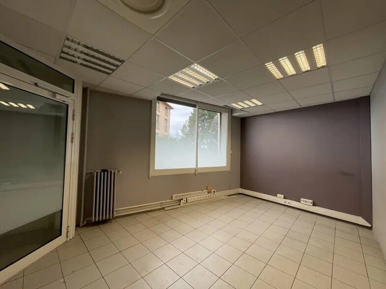 Bureau dans Saint-Jeannet à louer - Photo intérieure – Image 2 sur 9