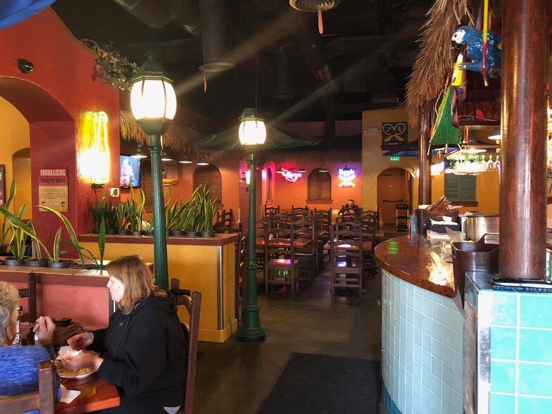 14200-14474 Culver Dr, Irvine, CA à louer - Photo intérieure – Image 3 sur 28