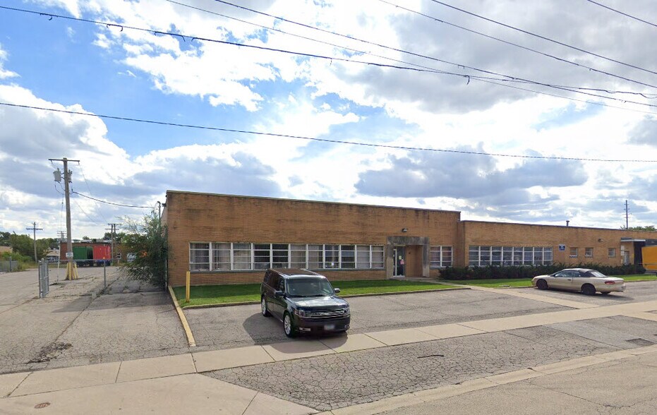 3951 & 3955 25th Ave & 9715 Soreng Ave portefeuille de 3 biens à vendre sur LoopNet.fr - Photo de l’immeuble – Image 3 sur 4