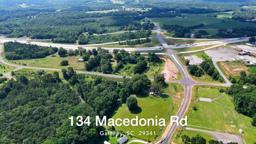 134 Macedonia Rd, Gaffney, SC à vendre - Vidéo sur l’annonce professionnelle – Image 2 sur 40