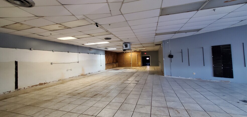 61 Amity Rd, New Haven, CT à louer - Photo de l’immeuble – Image 3 sur 17