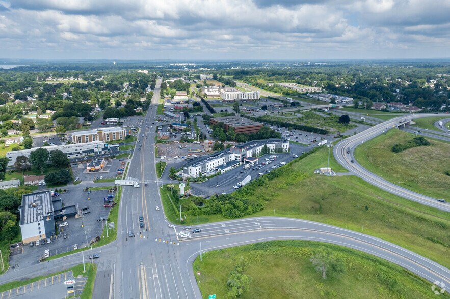 400 7th North St, Liverpool, NY à vendre - Aérien – Image 2 sur 13