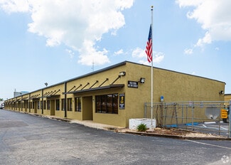 Plus de détails pour 1922 NE 149th St, North Miami, FL - Local d'activités, Industriel/Logistique à louer