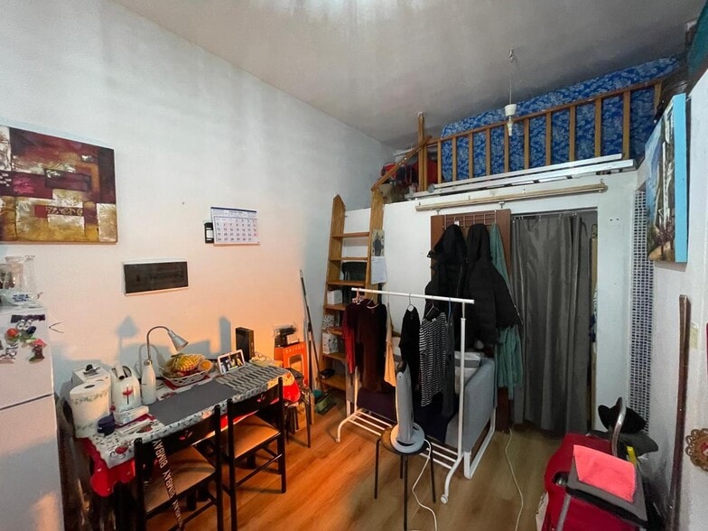 Immeuble residentiel dans Madrid, Madrid à vendre - Photo intérieure – Image 3 sur 3