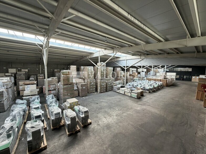 Industriel/Logistique dans Vénissieux à louer - Photo intérieure – Image 3 sur 8