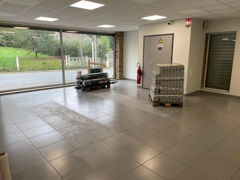 Bureau dans Fleury-sur-Andelle à louer - Photo de l’immeuble – Image 2 sur 9