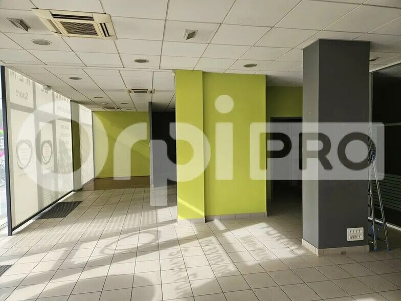 Local commercial dans Bordeaux à vendre - Photo de l’immeuble – Image 2 sur 6