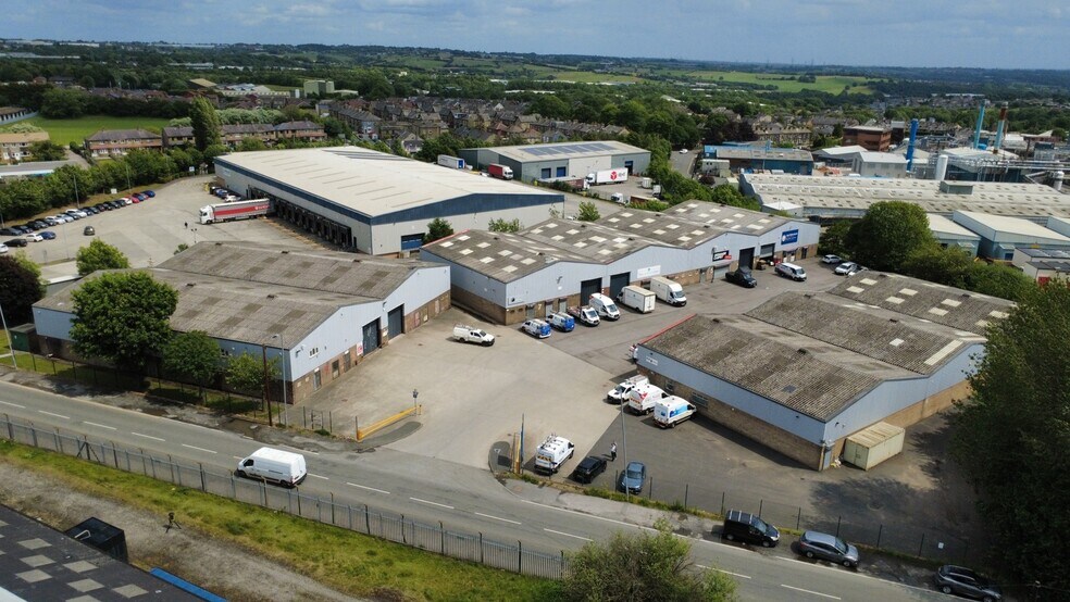 7 Brighouse Rd, Bradford à louer - Photo de l’immeuble – Image 2 sur 6