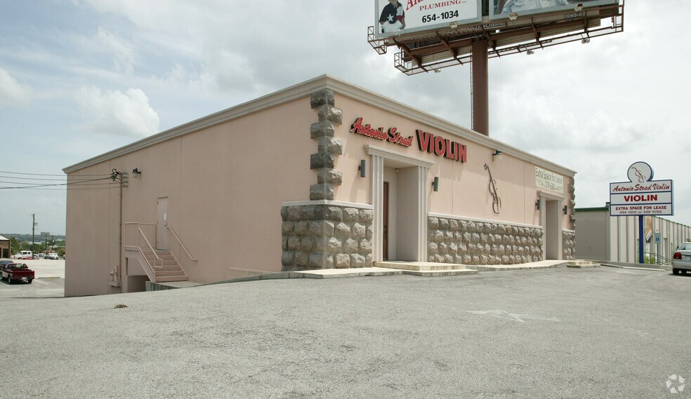10288 San Pedro Ave, San Antonio, TX à vendre - Photo de l’immeuble – Image 3 sur 13