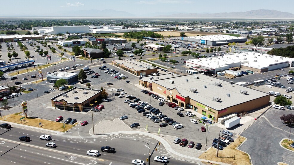 957 N Main St, Layton, UT à louer - Photo de l’immeuble – Image 2 sur 8