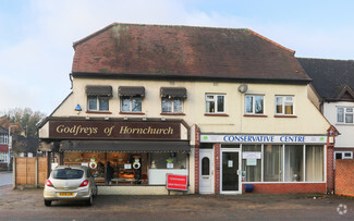 Plus de détails pour 21 Butts Green Rd, Hornchurch - Local commercial à vendre