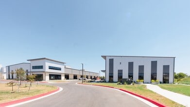 18629 Weiss Ln, Pflugerville, TX à louer Photo de l’immeuble– Image 1 sur 5