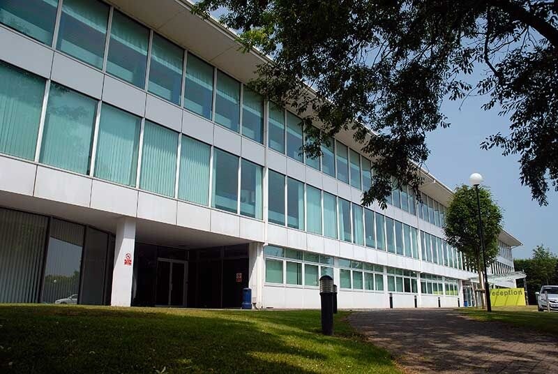 Eastern Business Park, Cardiff à louer - Photo de l’immeuble – Image 3 sur 16