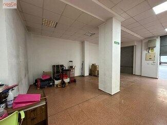 Plus de détails pour Local commercial à louer