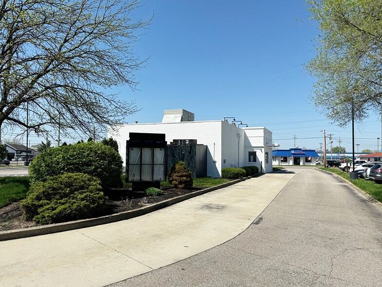 2100 S Erie Blvd, Hamilton, OH à louer - Photo de l’immeuble – Image 2 sur 5