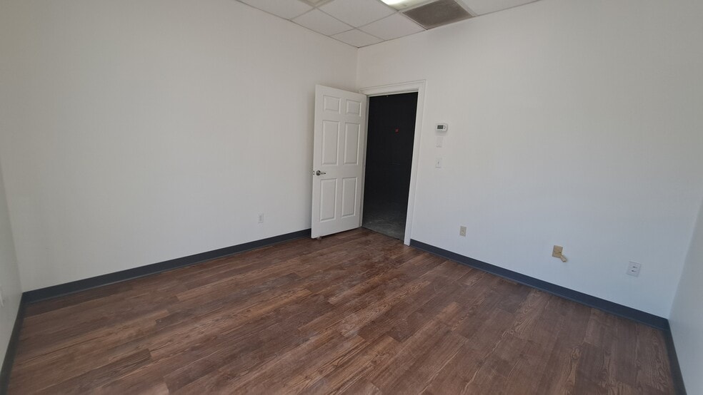 7540 103rd St, Jacksonville, FL à louer - Photo intérieure – Image 2 sur 14