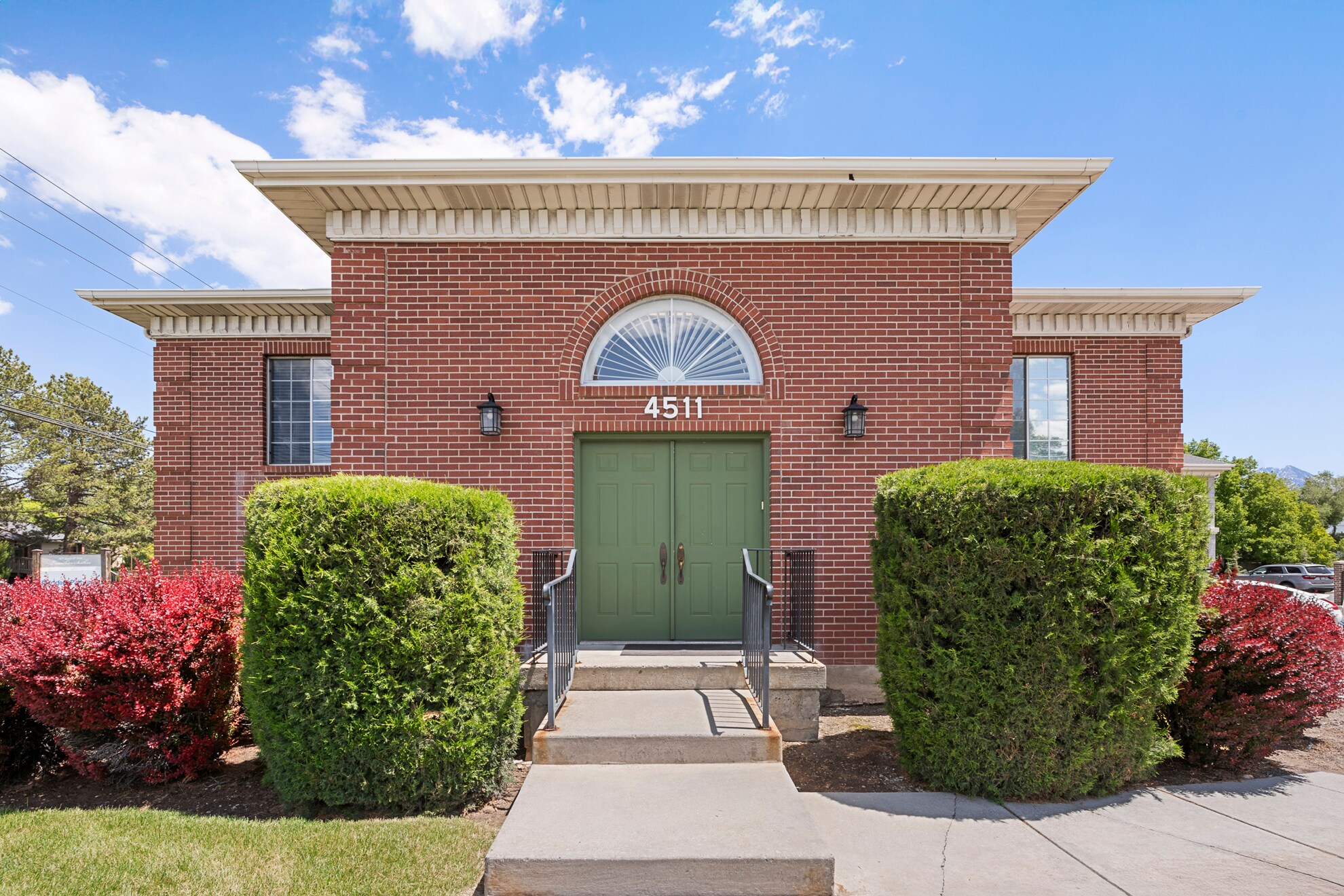 4511 S 600 E, Salt Lake City, UT à vendre Photo de l’immeuble– Image 1 sur 31