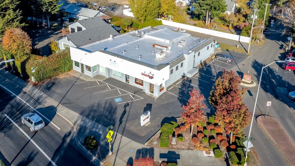 5718 Pacific Ave SE, Lacey, WA à louer - Photo principale – Image 1 sur 23