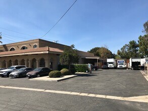 14937 San Fernando Mission Blvd, Mission Hills, CA à louer Photo intérieure– Image 1 sur 6