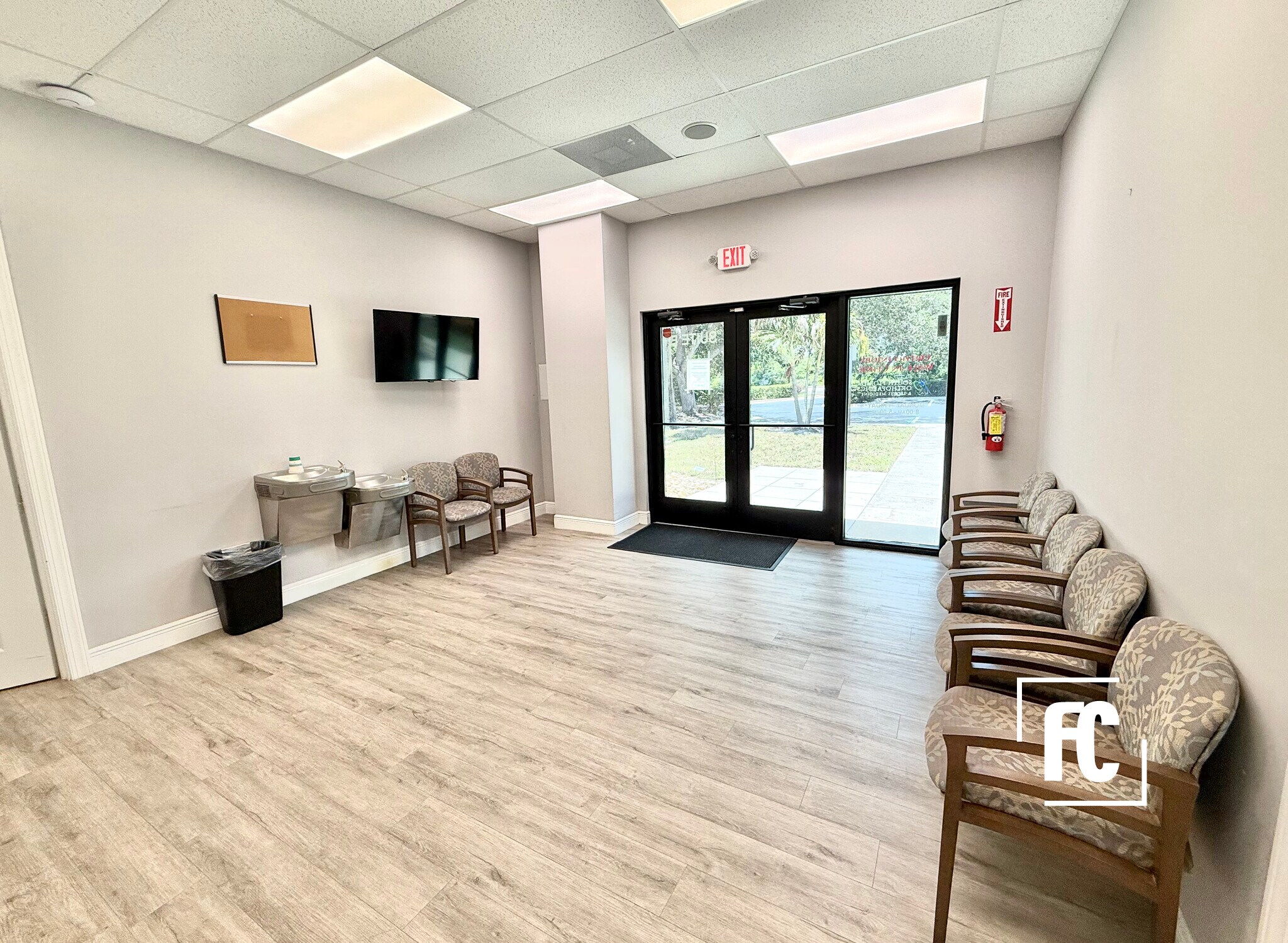 9955 SE Federal Hwy, Hobe Sound, FL à louer Photo intérieure– Image 1 sur 15