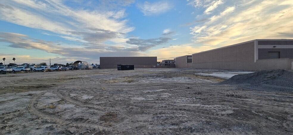 2625 Branson St, North Las Vegas, NV à vendre - Photo de l’immeuble – Image 3 sur 15