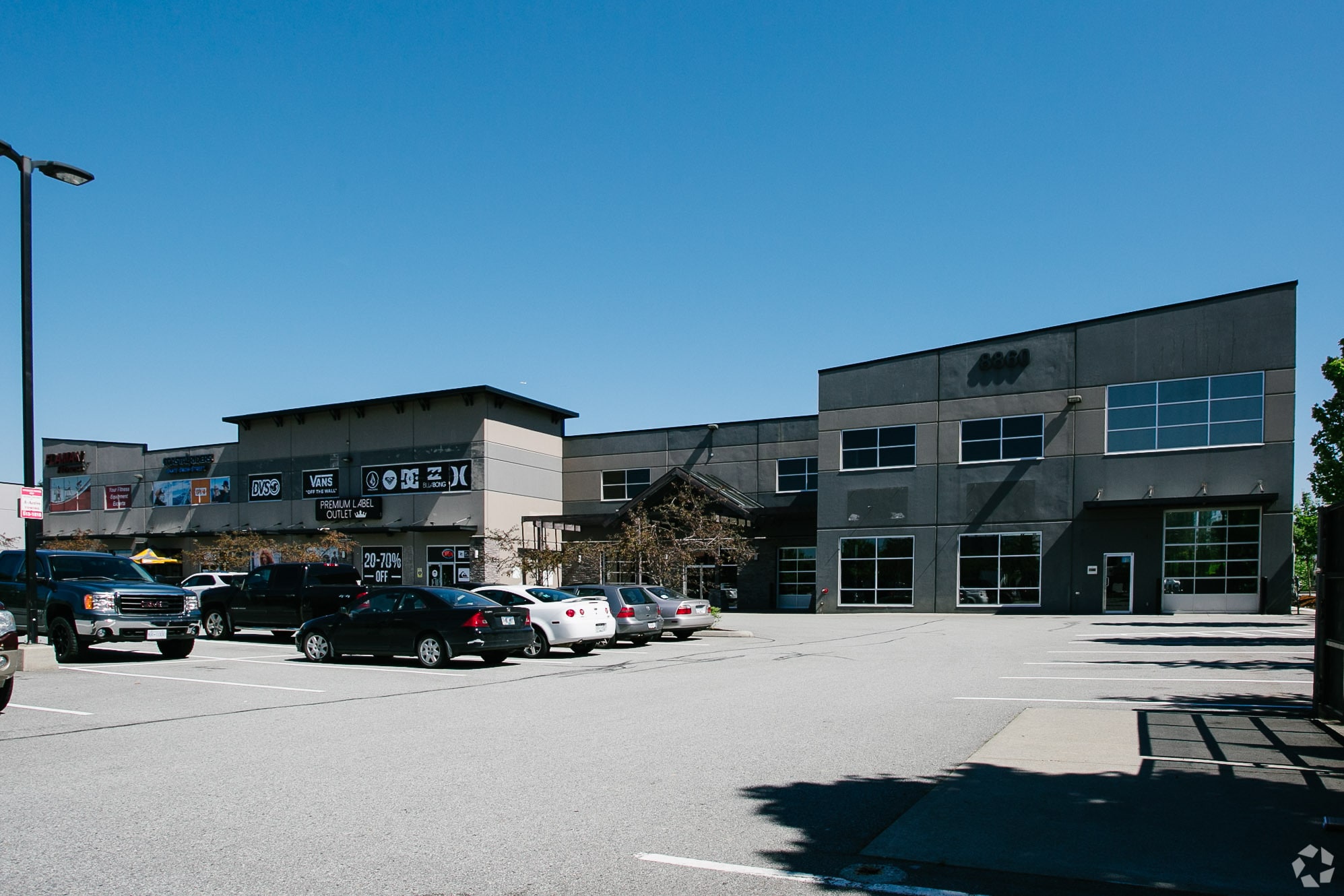 8860 201 St, Langley Twp, BC à vendre Photo principale– Image 1 sur 7