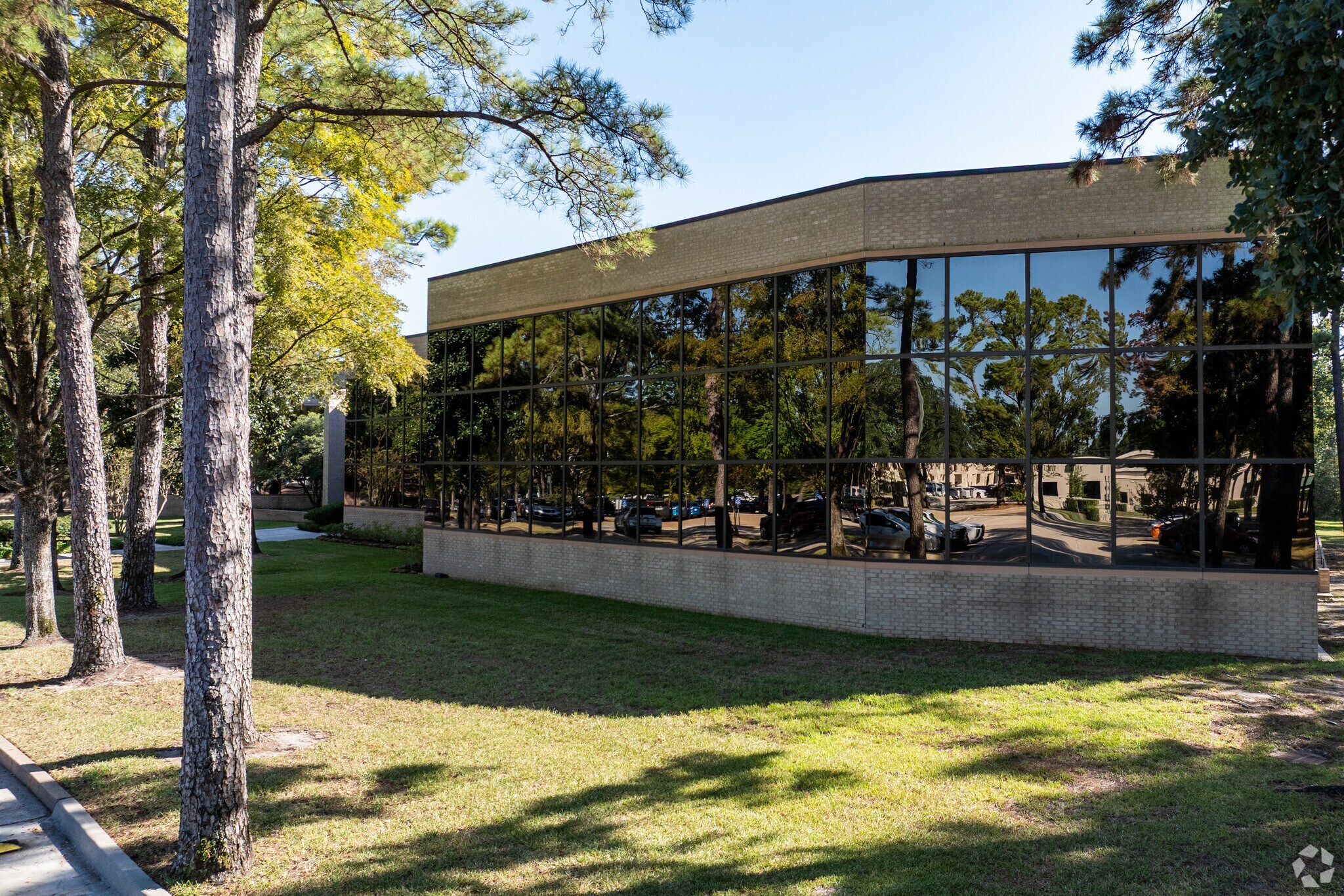 800 Rockmead Dr, Kingwood, TX à vendre Photo principale– Image 1 sur 12