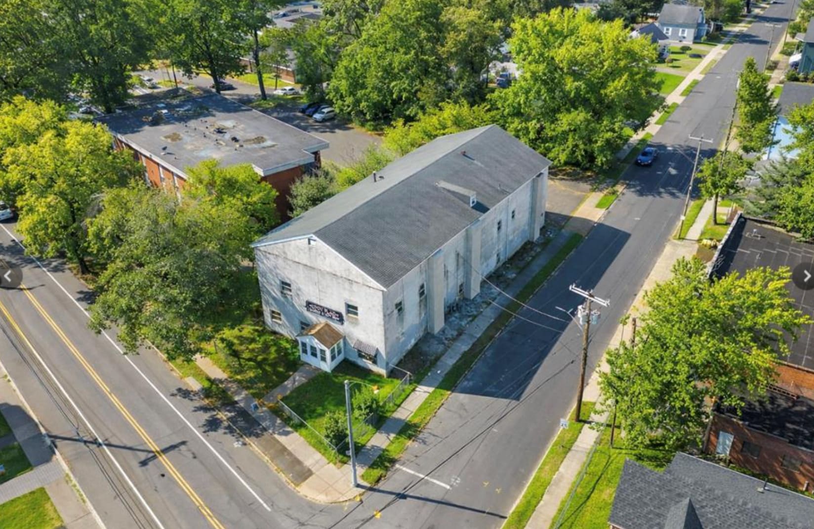 500 Burritt St, New Britain, CT à vendre Photo principale– Image 1 sur 6