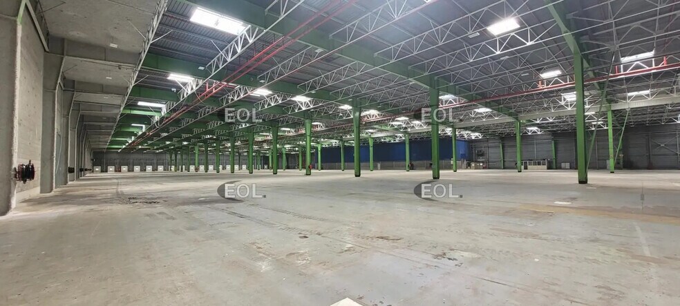 Industriel/Logistique dans Saint-Étienne à louer - Photo de l’immeuble – Image 3 sur 9