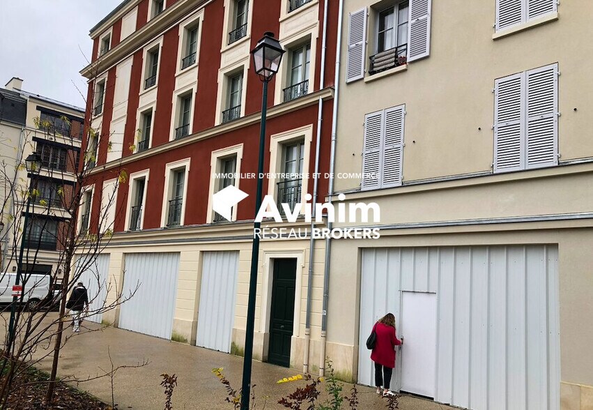 Local commercial dans Pontoise à louer - Photo de l’immeuble – Image 2 sur 4