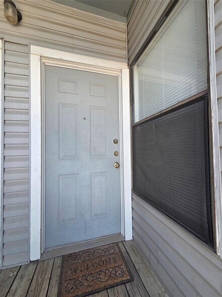 2421 W Slaughter Ln, Austin, TX à vendre - Photo de l’immeuble – Image 2 sur 18