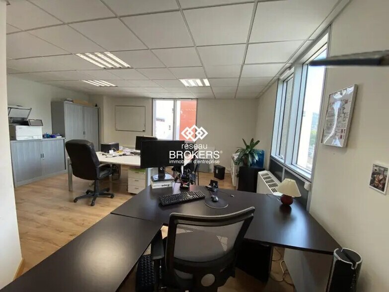 Bureau dans Grenoble à vendre - Photo intérieure – Image 3 sur 11