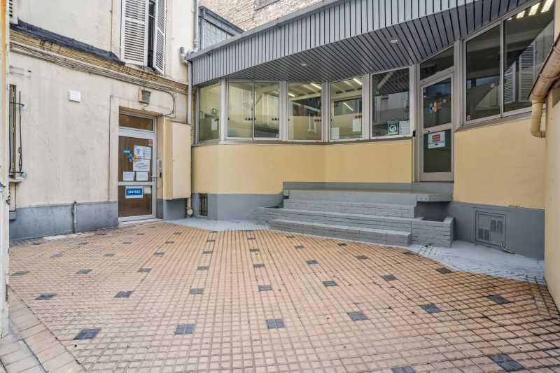 Bureau dans Levallois-Perret à vendre - Photo de l’immeuble – Image 1 sur 13