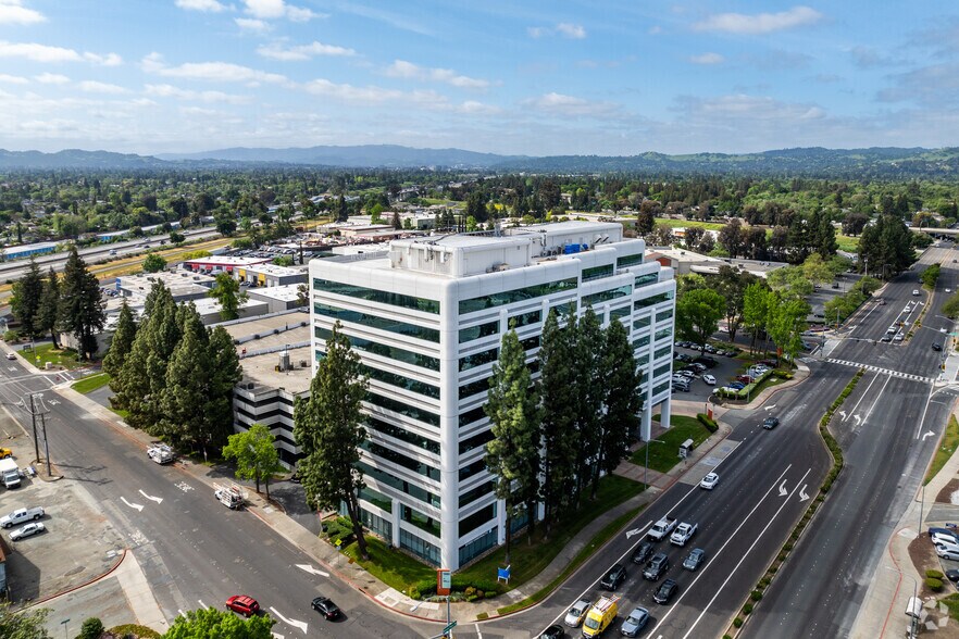 1390 Willow Pass Rd, Concord, CA à louer - Aérien – Image 2 sur 6
