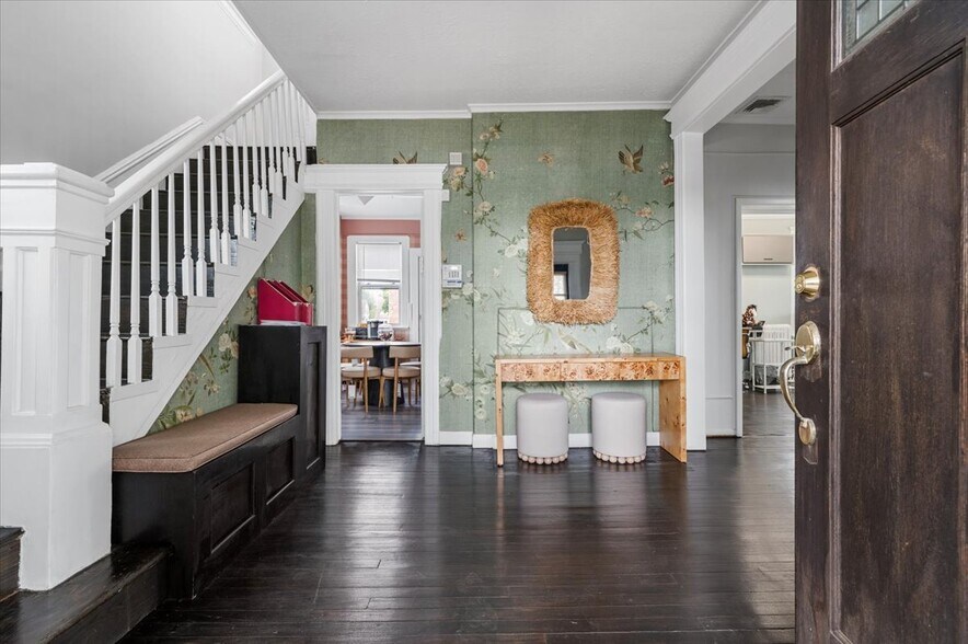 154 Franklin Pl, Woodmere, NY à louer - Photo de l’immeuble – Image 2 sur 11