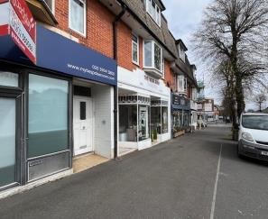 1074 Christchurch Rd, Bournemouth à louer - Photo de l’immeuble – Image 2 sur 3