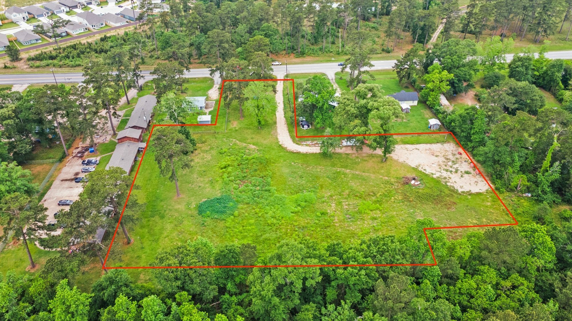 16161 FM 3083 Rd, Conroe, TX à louer Photo principale– Image 1 sur 11