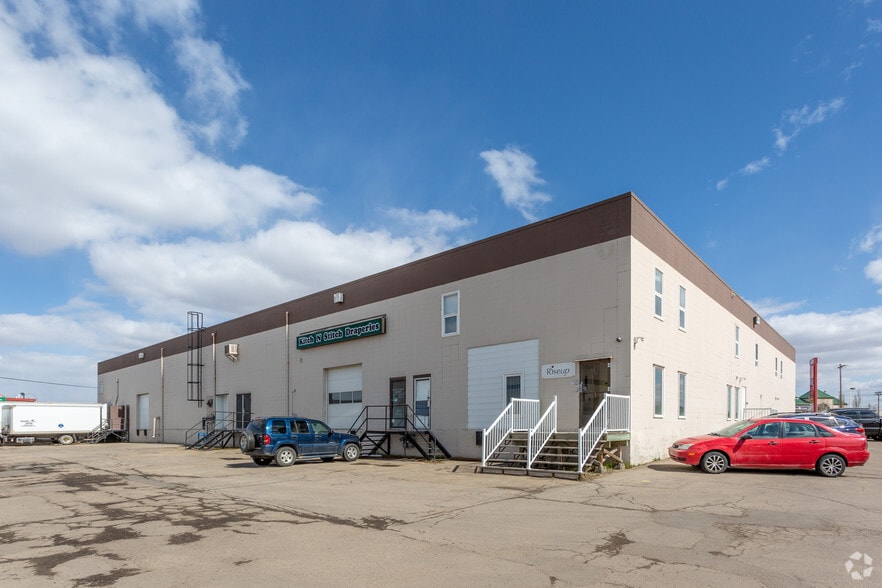 5908 50th St, Leduc, AB à louer - Photo principale – Image 1 sur 4