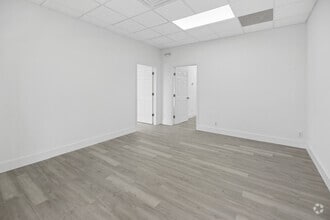 1440 N Nova Rd, Daytona Beach, FL à louer Photo intérieure– Image 1 sur 7