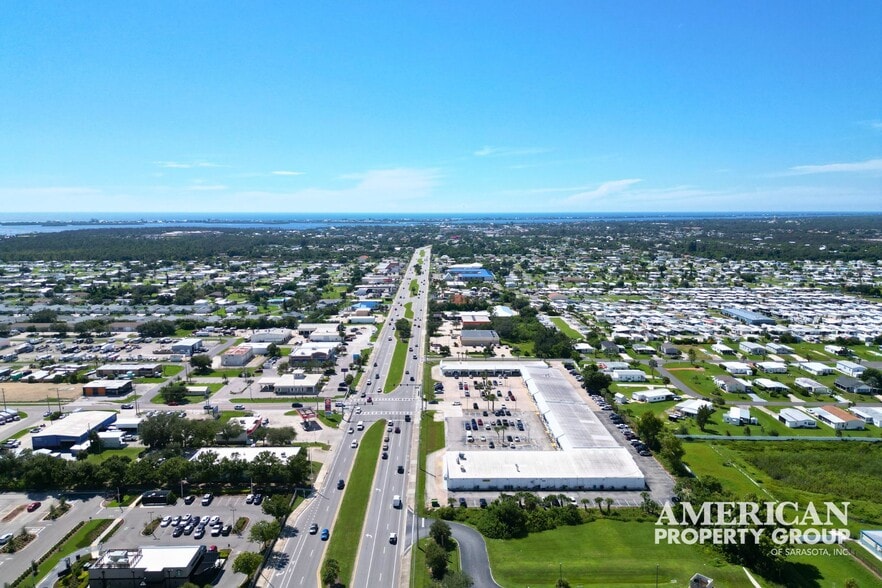 2828 S McCall Rd, Englewood, FL à louer - Photo principale – Image 1 sur 3