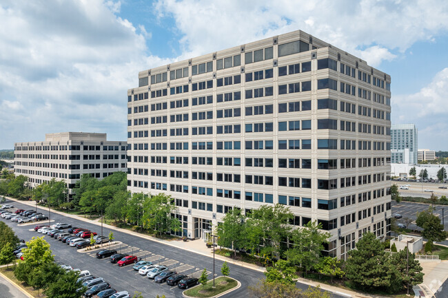 Plus de détails pour 1600 McConnor Pky, Schaumburg, IL - Bureau à louer