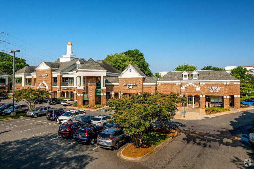 4700 Sharon Rd, Charlotte, NC à louer - Photo de l’immeuble – Image 2 sur 5