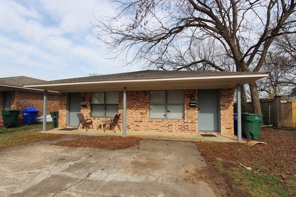 544 Oliver St, Conway, AR à vendre Photo principale– Image 1 sur 2