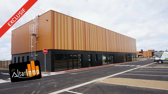 Plus de détails pour Local d'activités à louer