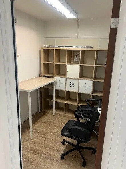 Bureau dans Évry-Courcouronnes à louer - Photo intérieure – Image 3 sur 3