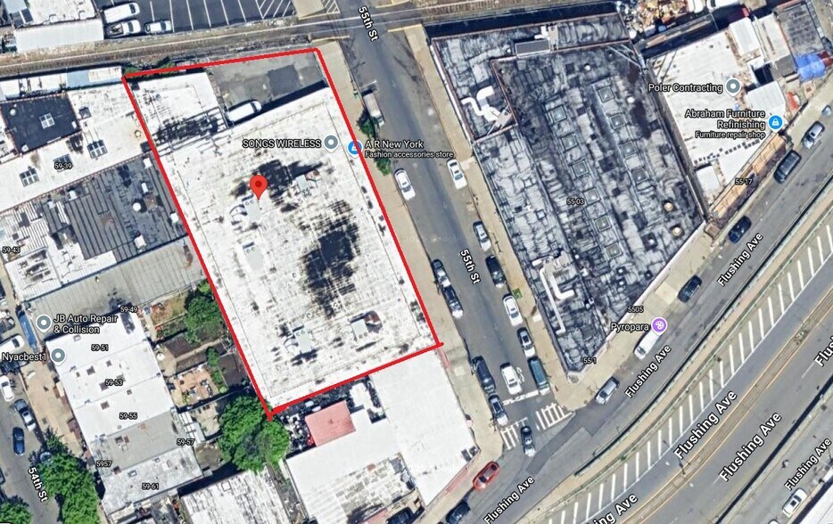 59-48 55th St, Maspeth, NY à vendre - Photo de l’immeuble – Image 2 sur 18
