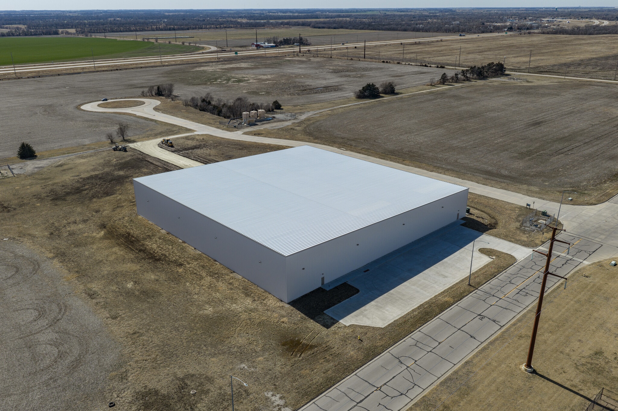 2901 Enterprise dr, Hutchinson, KS à vendre Photo principale– Image 1 sur 3