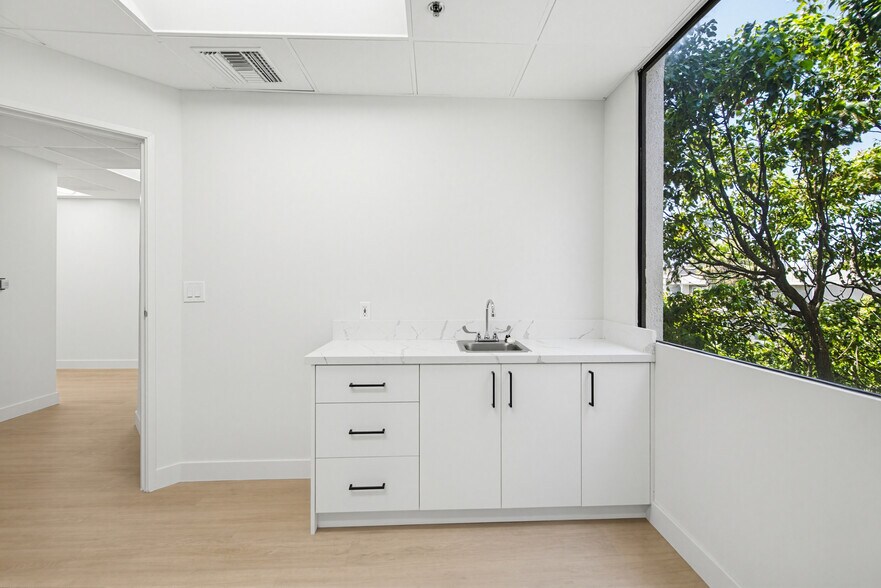 1304 15th St, Santa Monica, CA à louer - Photo de l’immeuble – Image 3 sur 5